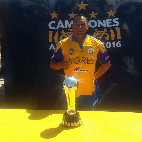 Meet your Posher, Alejandro - Picture 1 of 1